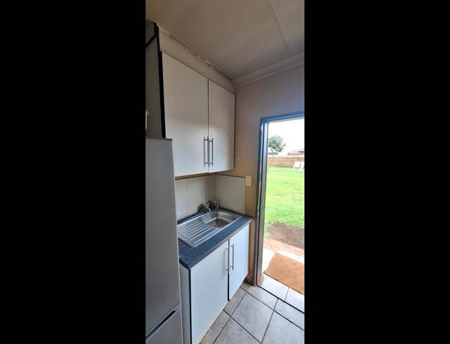 2 BEDROOM HOUSE FOR SALE IN SOSHANGUVE XX